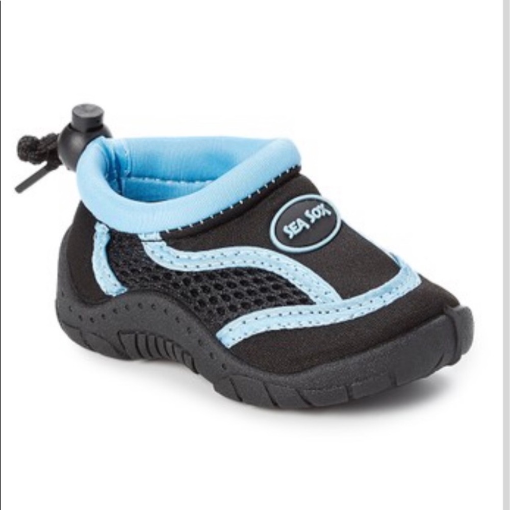 Sea Sox
Black & Aqua Water Shoe - Kids size 11
